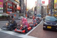 Une course Mario Kart à Tokyo